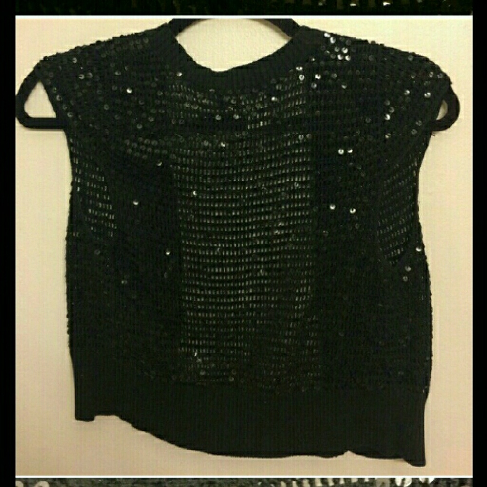 Black sleeveless cropped sequined shrug